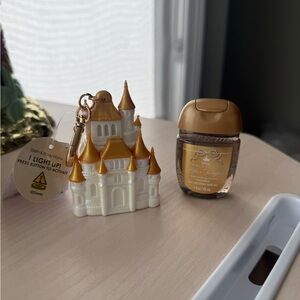 Bath And Body Works Disney Princess Pocket Bac Holder & Sanitizer Set CASTLE